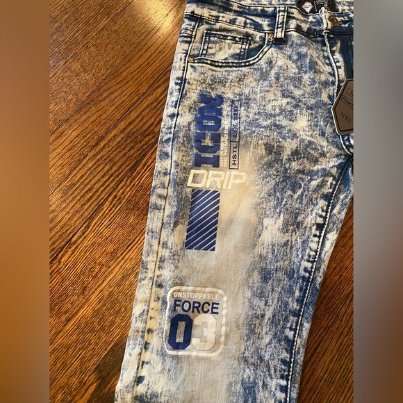 Road Narrows Jeans NWT - Picture 2 of 7